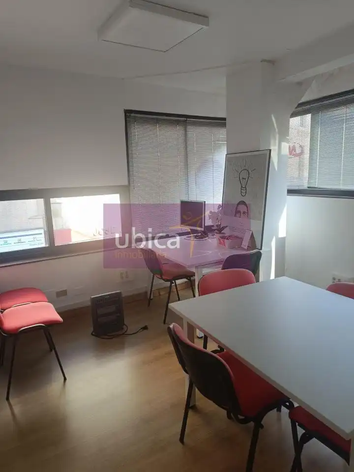 Oficina de lloguer a O Porriño, imagen 9