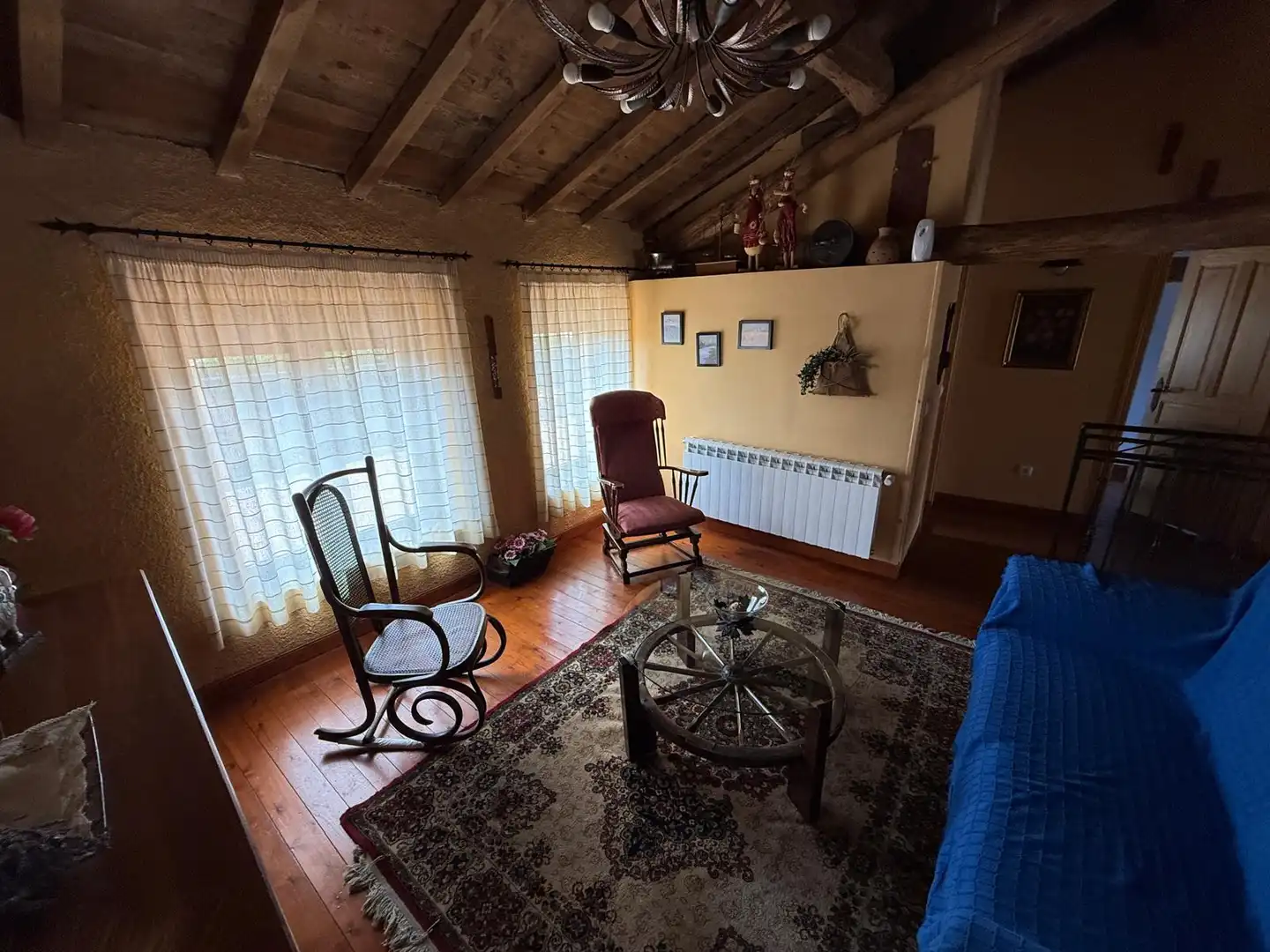 Sala de estar de Casa adosada en venta en La Torre con Calefacción, Jardín privado y Terraza