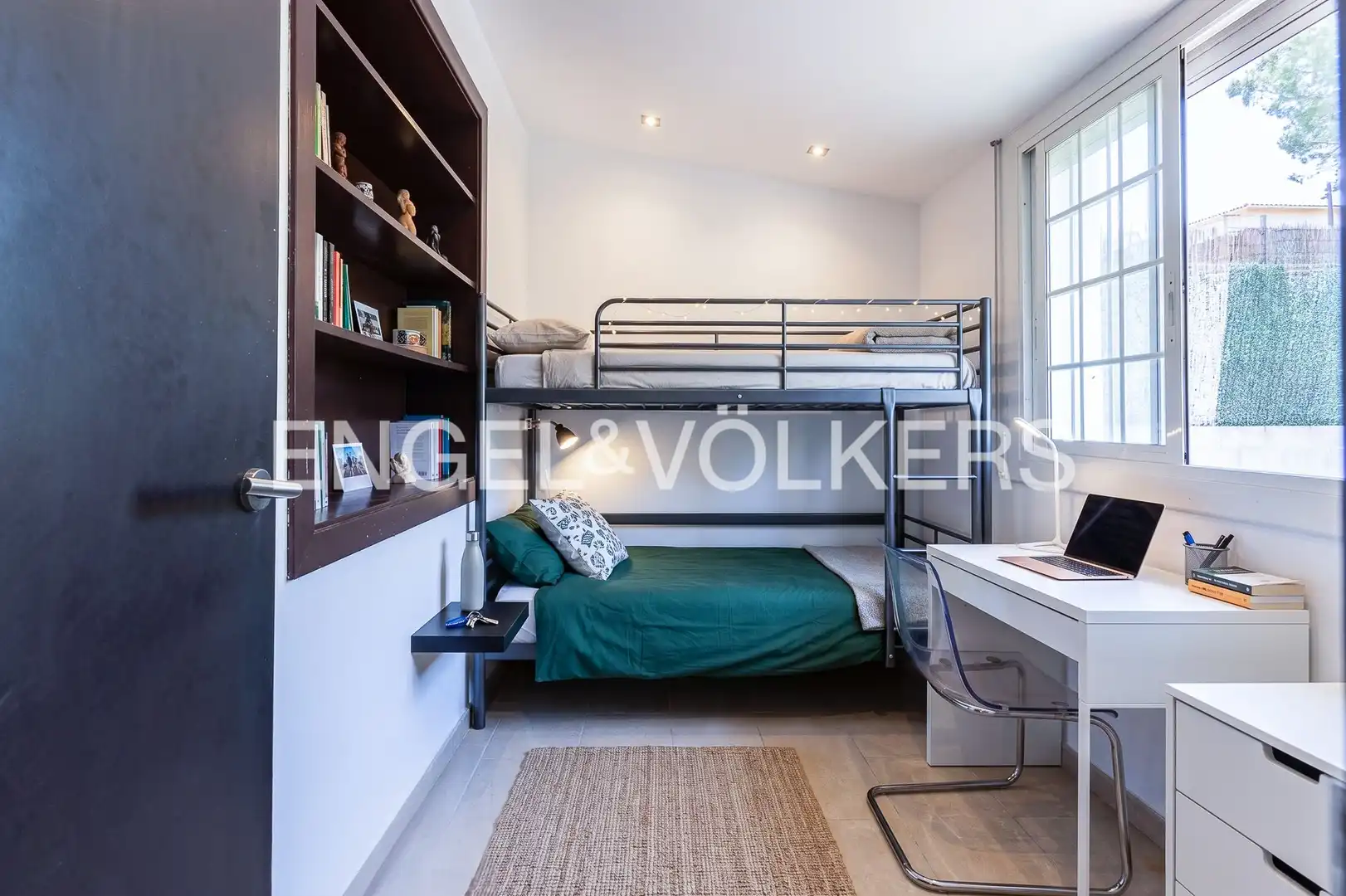 Habitación de Casa o chalet en venta en Llinars del Vallès con Calefacción y Jardín privado