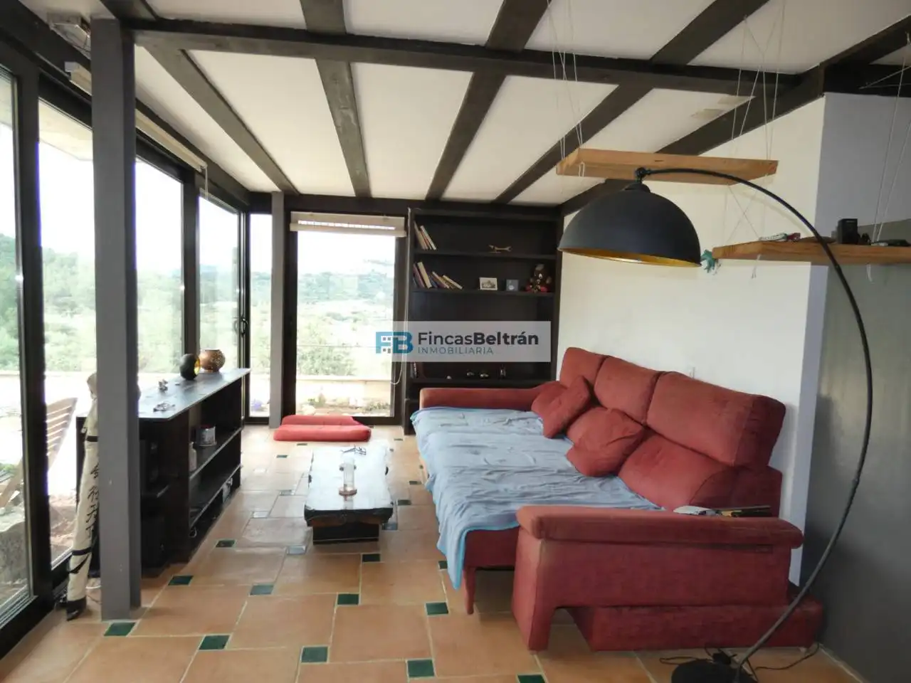 Sala d'estar de Casa o xalet en venda en Cervera del Maestre amb Calefacció, Jardí privat i Terrassa