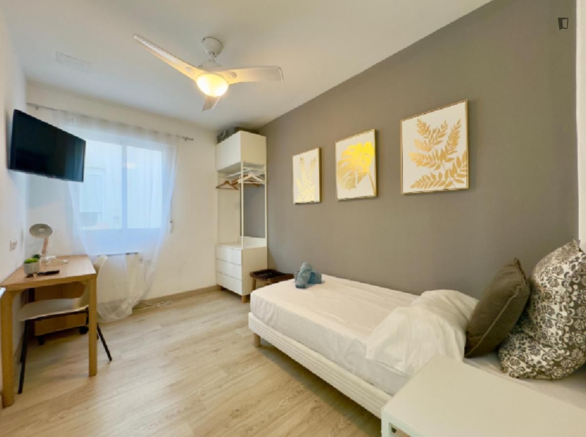 Bedroom of Apartment to share in Castellón de la Plana / Castelló de la Plana  with Air Conditioner, Heating and Furnished