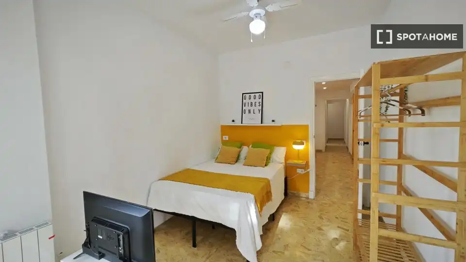 Bedroom of Flat for rent in Cartagena  with Air Conditioner, Heating and Furnished