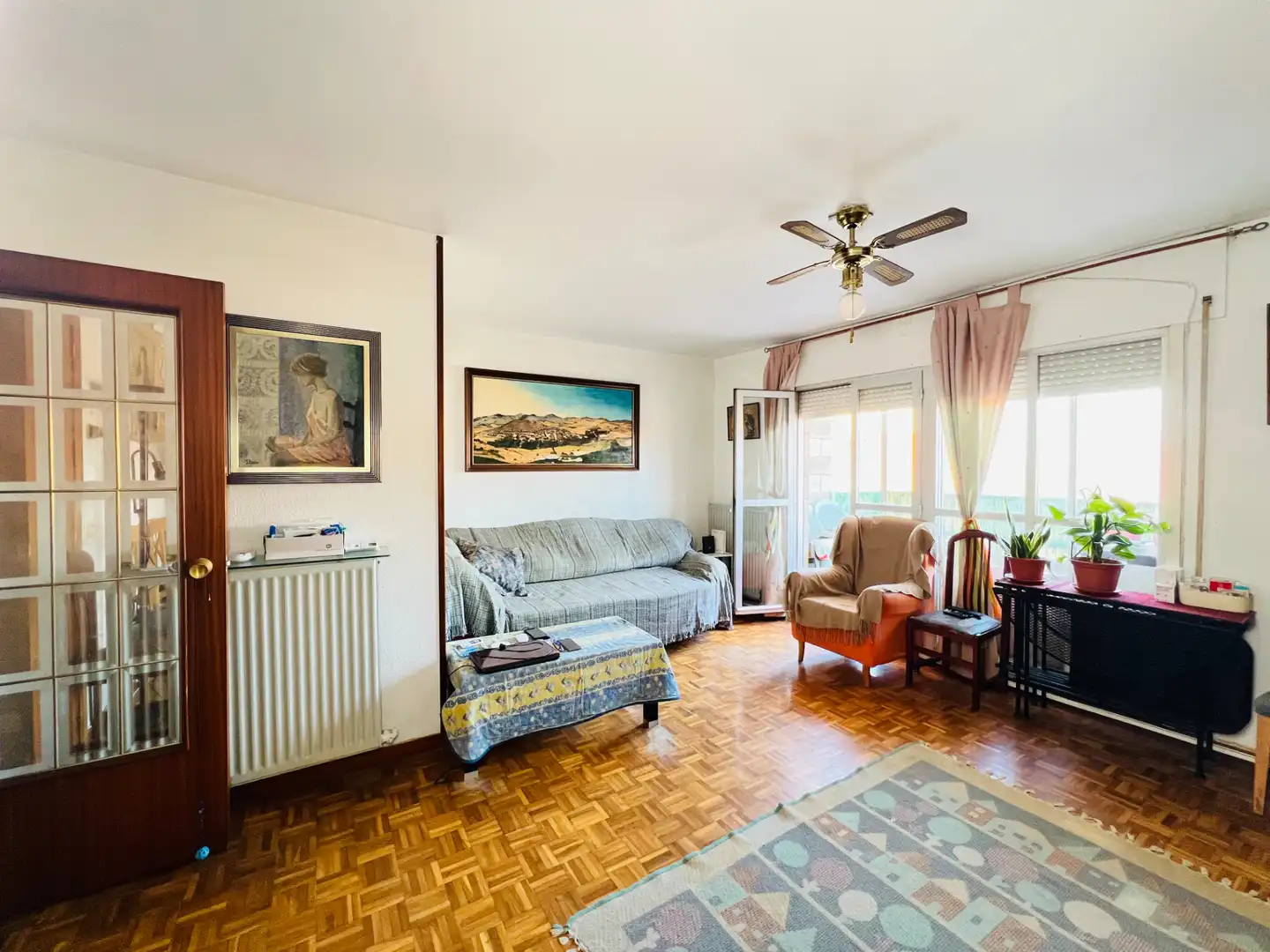 Sala de estar de Piso en venta en Zaragoza con Calefacción, Terraza y Trastero