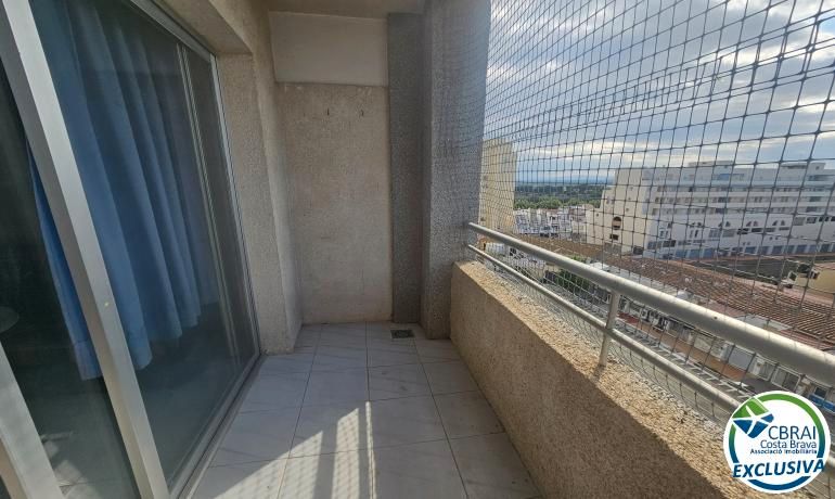 Balcony of Study for sale in Empuriabrava  with Heating, Terrace and Furnished