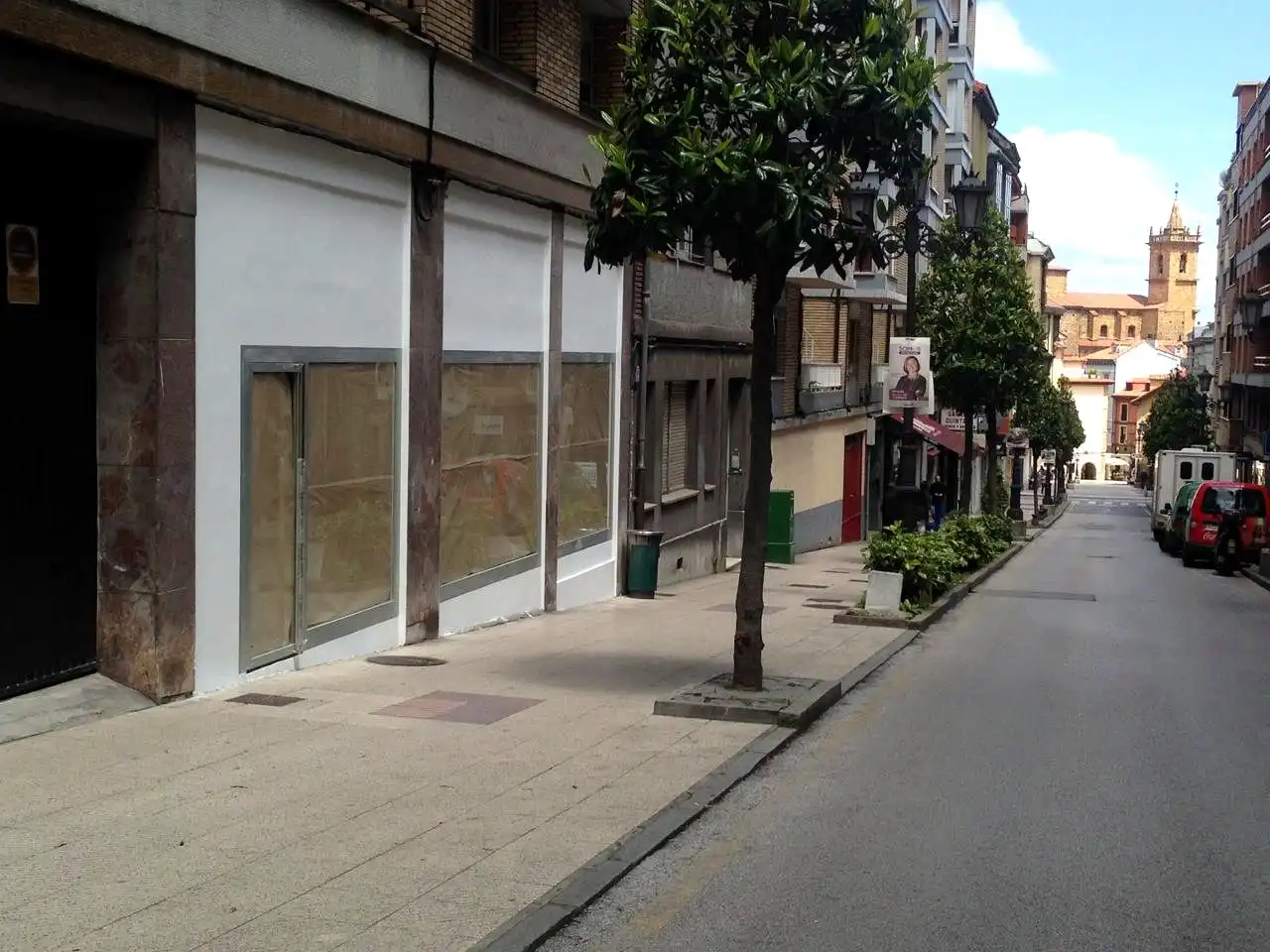 Vista exterior de Local de lloguer en Oviedo 