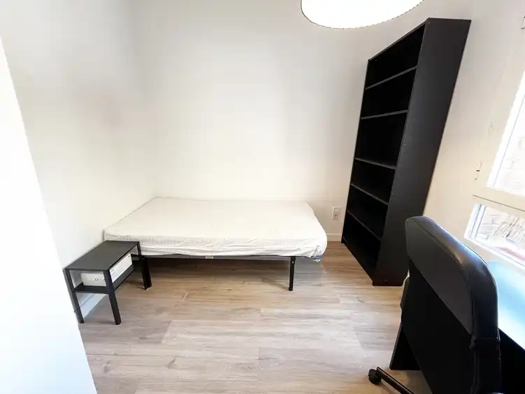 Bedroom of Flat for rent in Madrid  with Heating, Parquet flooring and Furnished