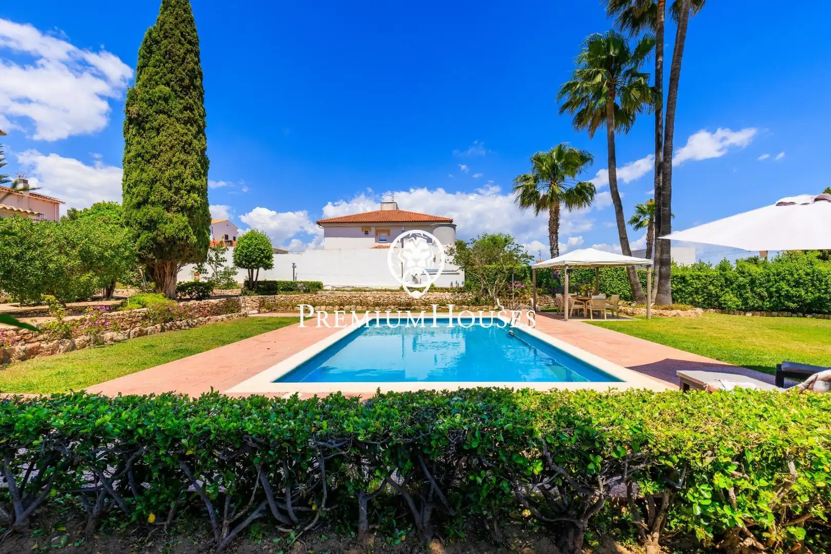 Vista exterior de Casa o chalet de alquiler en Cunit con Aire acondicionado, Calefacción y Jardín privado