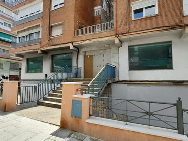 Local comercial en venda a Virgen De Iciar