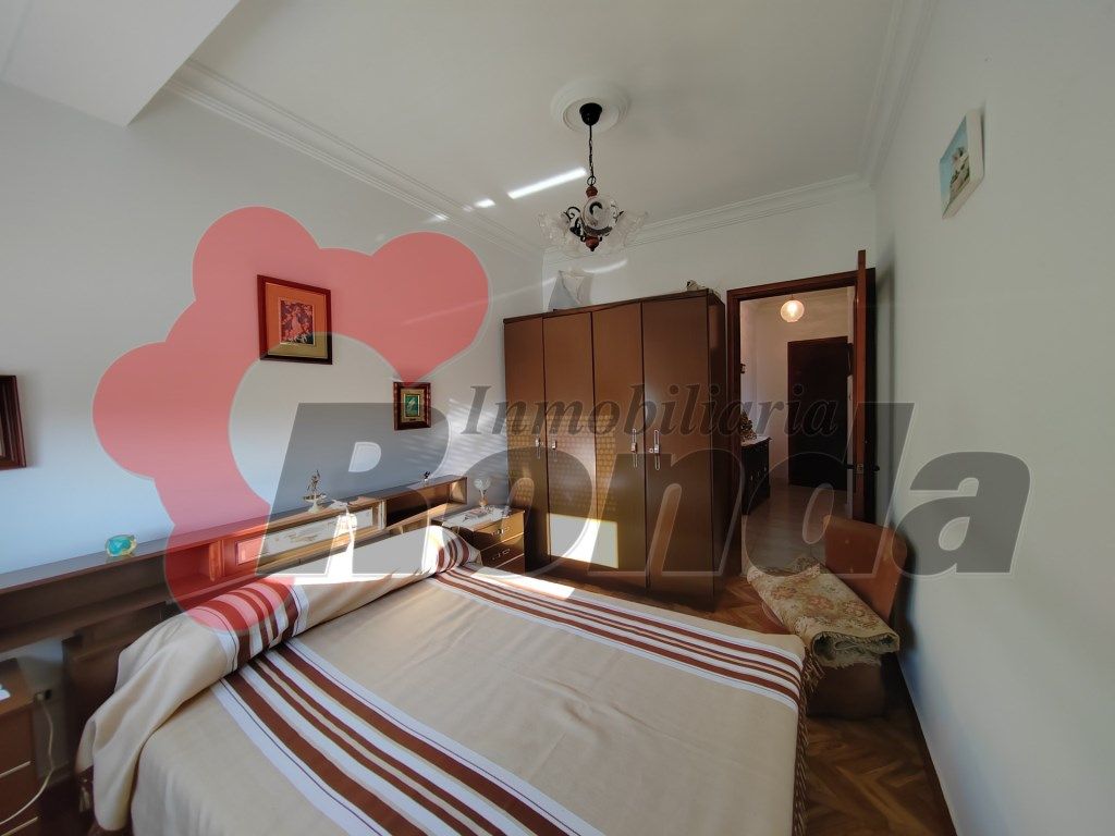 Dormitori de Casa adosada en venda en Lugo Capital amb Terrassa i Moblat