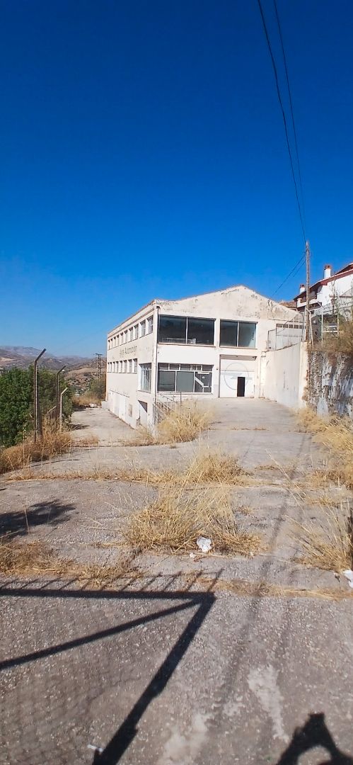 Vista exterior de Local en venda en Álora