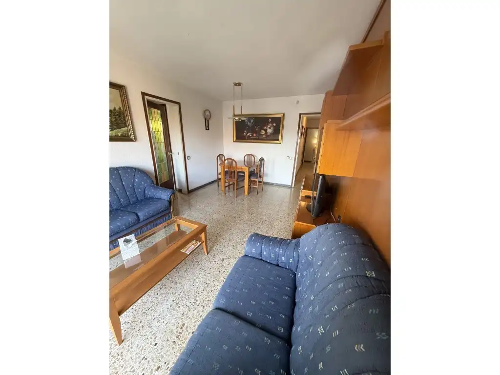 Sala de estar de Apartamento en venta en L'Hospitalet de Llobregat