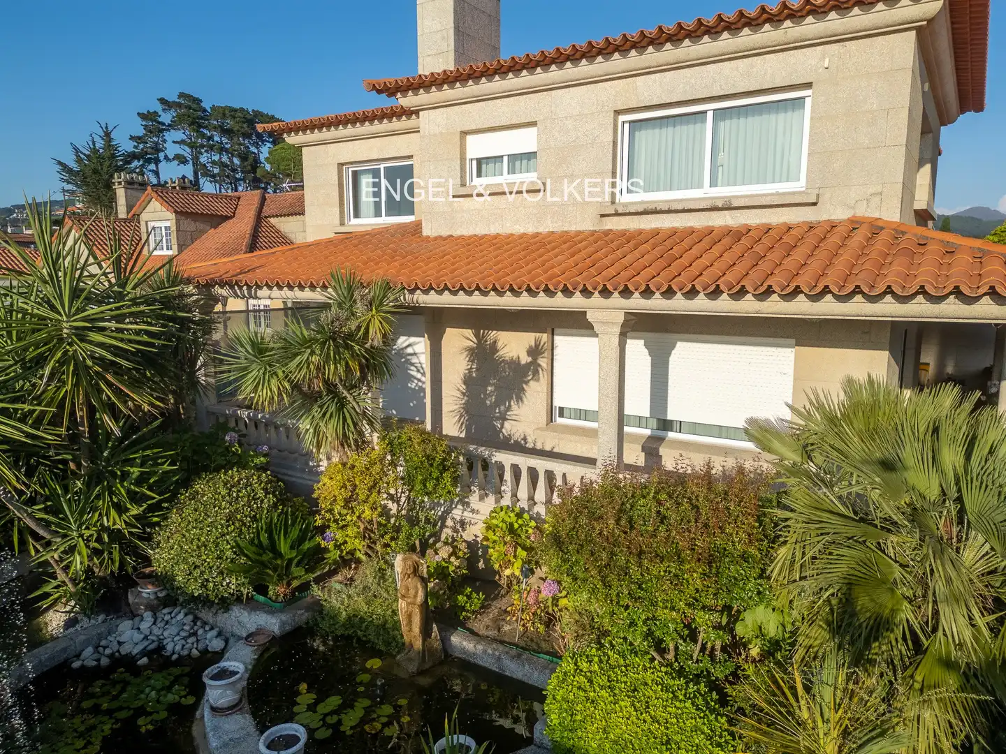 House with terrace for sale in Nigrán centro, imagen 2