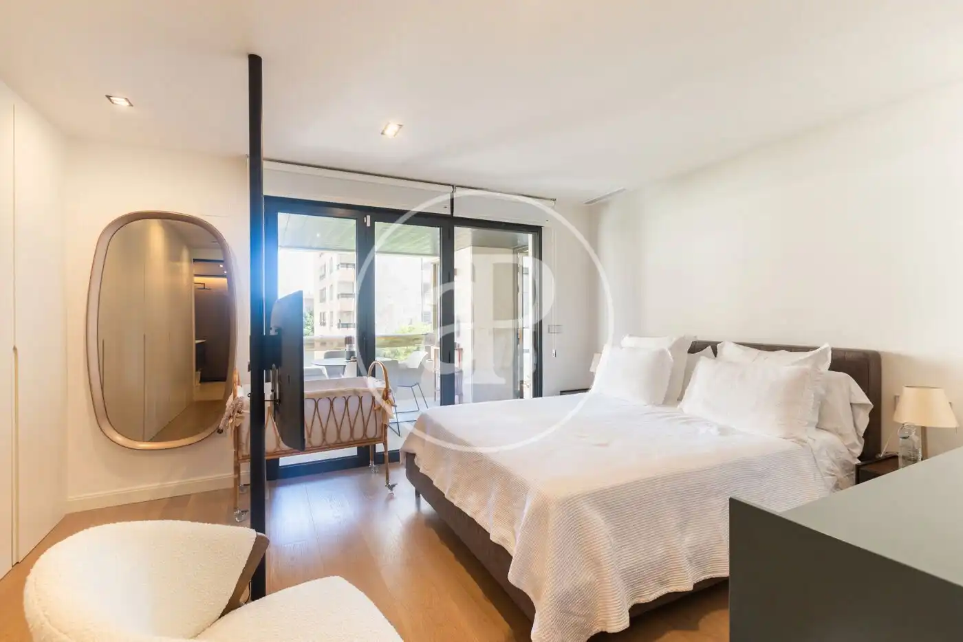 Bedroom of Flat for sale in Valencia  with Air Conditioner, Heating and Terrace