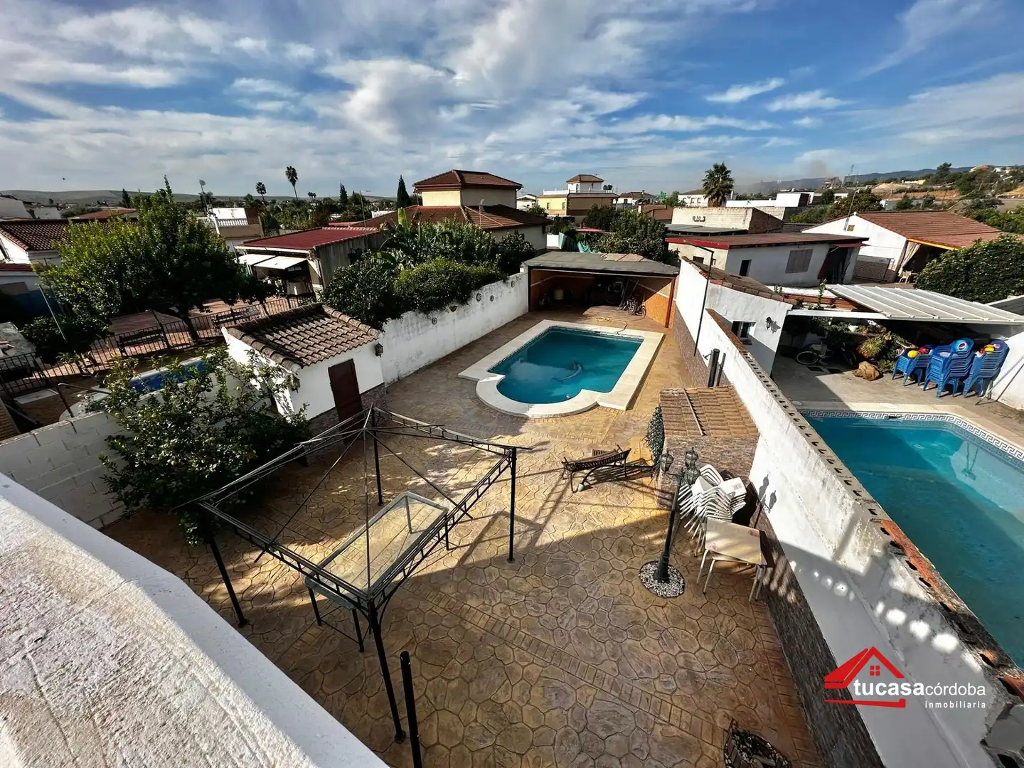 Vista exterior de Casa o xalet en venda en Córdoba amb Aire condicionat, Jardí privat i Piscina