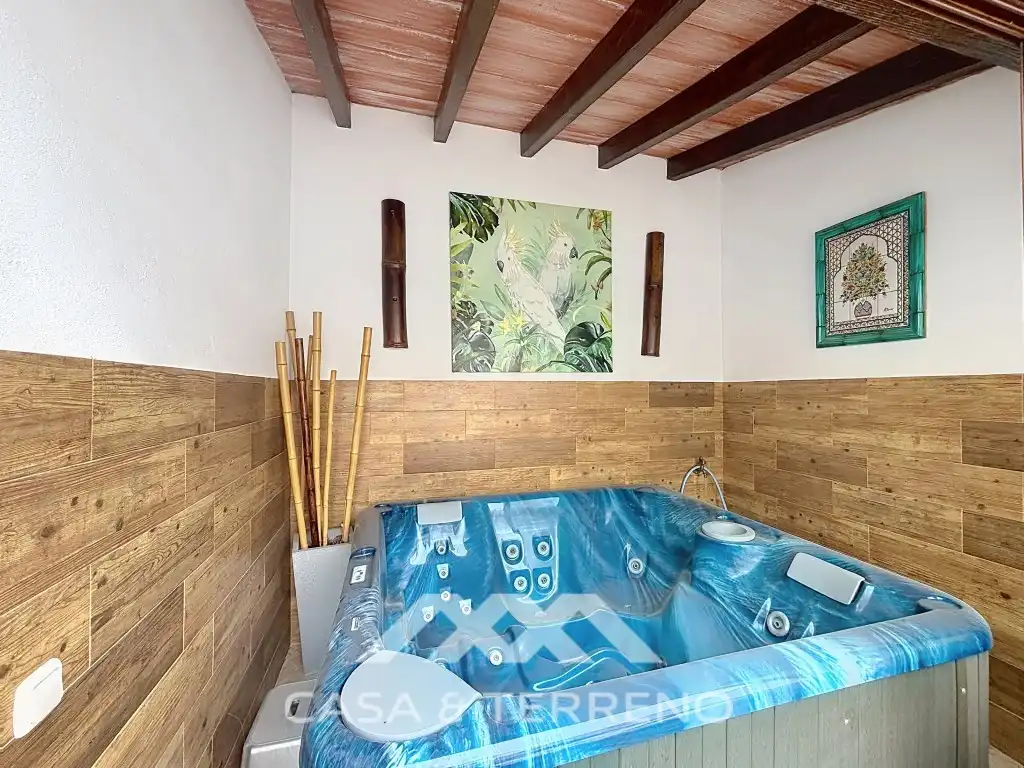 Piscina de Casa adosada en venta en Salares con Terraza