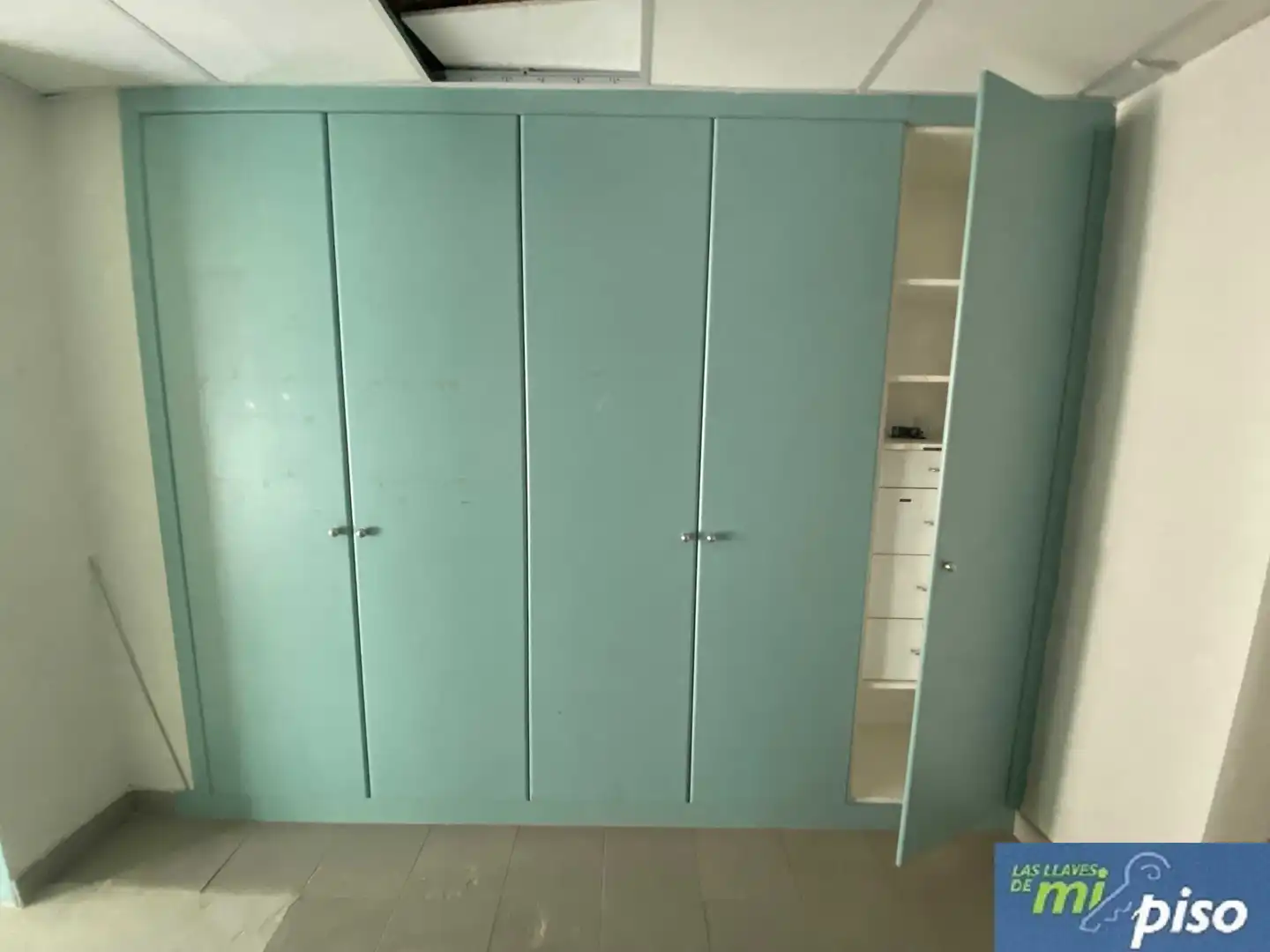 Habitación de Local de alquiler en Valladolid con Aire acondicionado y Calefacción