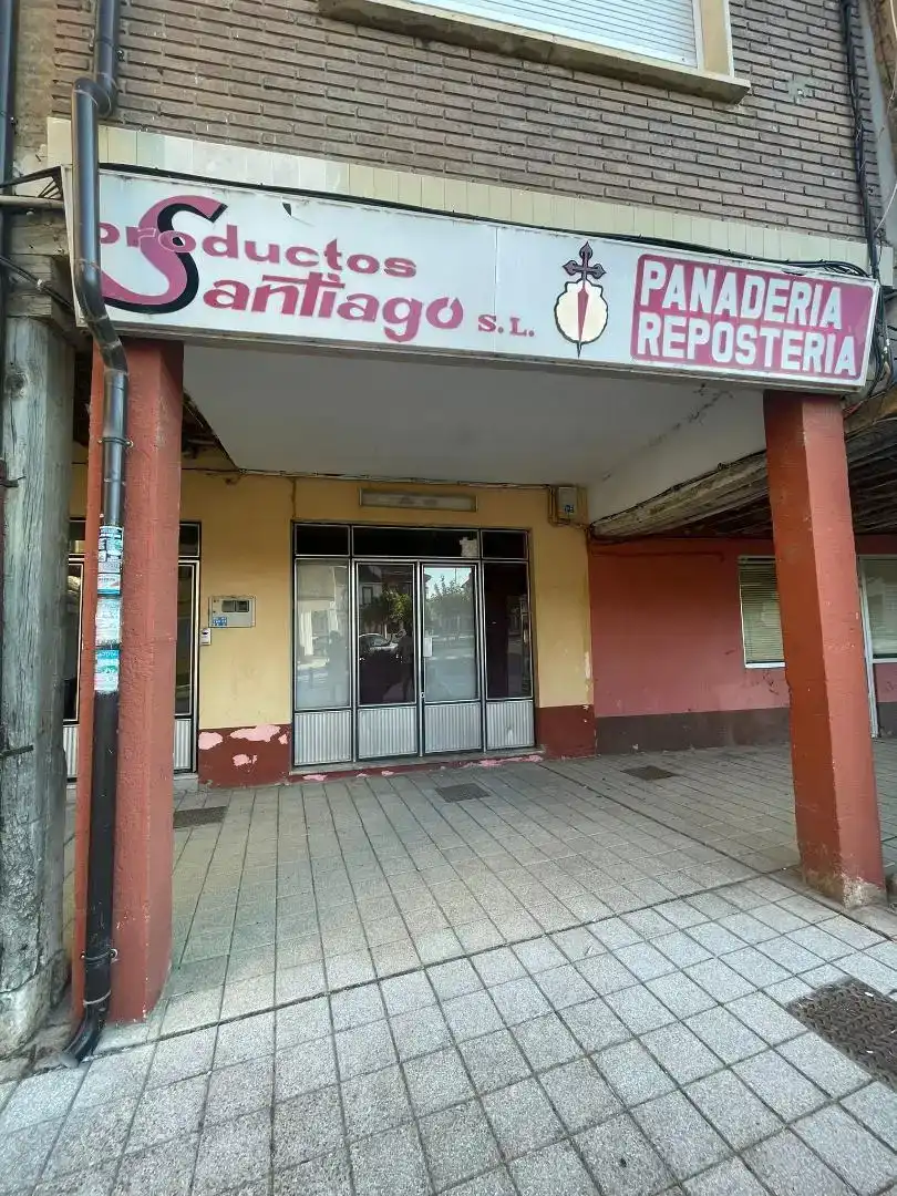 Local en venda en Villada amb Aire condicionat