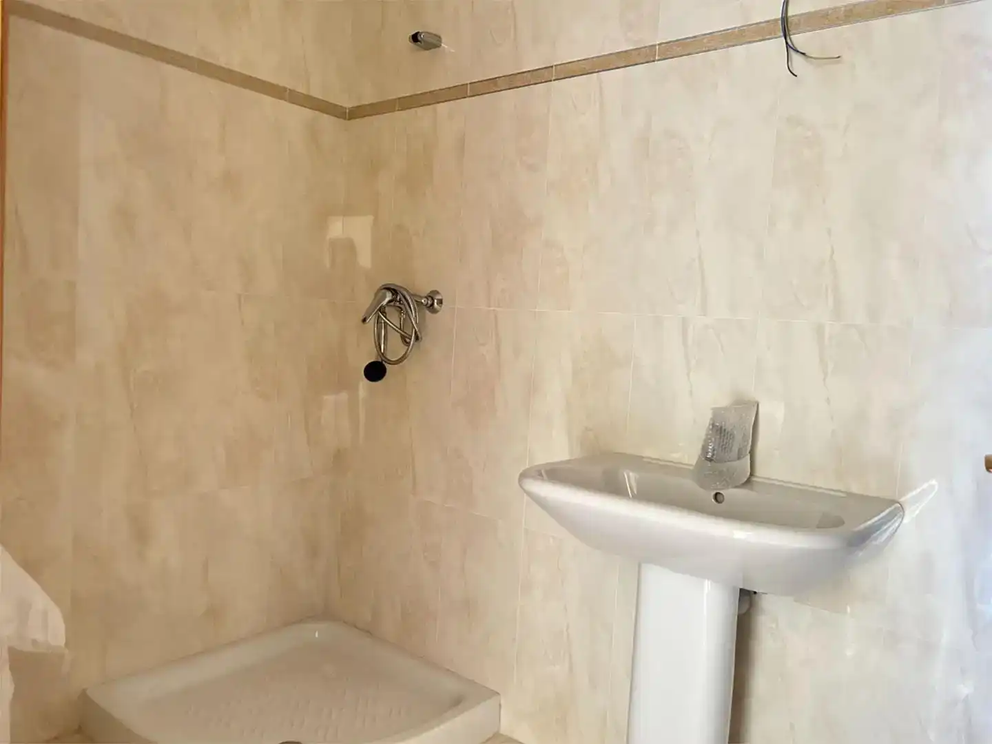 Baño de Piso en venta en  Logroño con Aire acondicionado, Jardín privado y Parquet