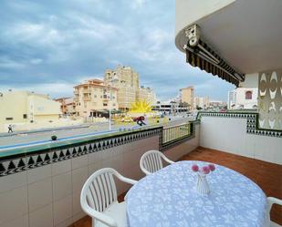 Terrassa de Apartament de lloguer en La Manga del Mar Menor amb Calefacció, Moblat i Forn
