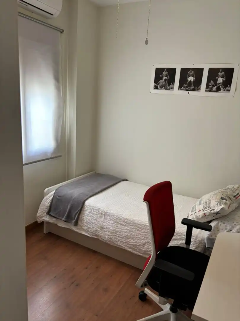 Habitación de Ático de alquiler en Alcalá de Guadaira con Aire acondicionado, Calefacción y Terraza