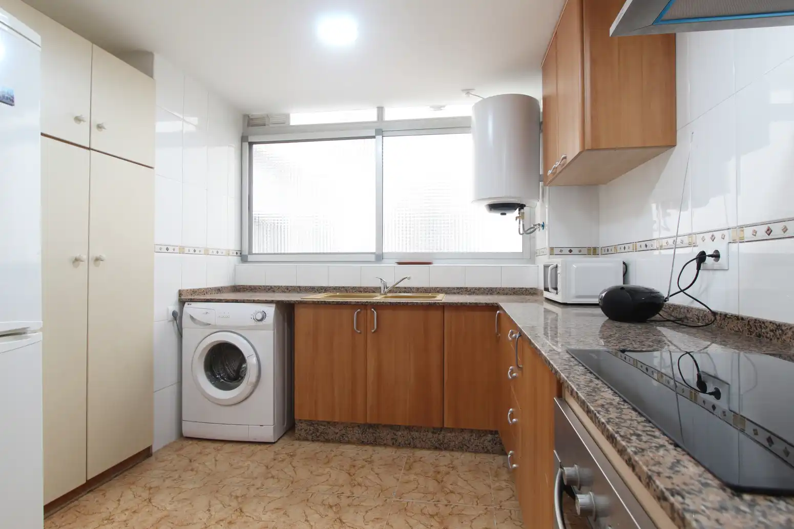 Cocina de Piso de alquiler en Alaquàs con Aire acondicionado, Calefacción y Amueblado