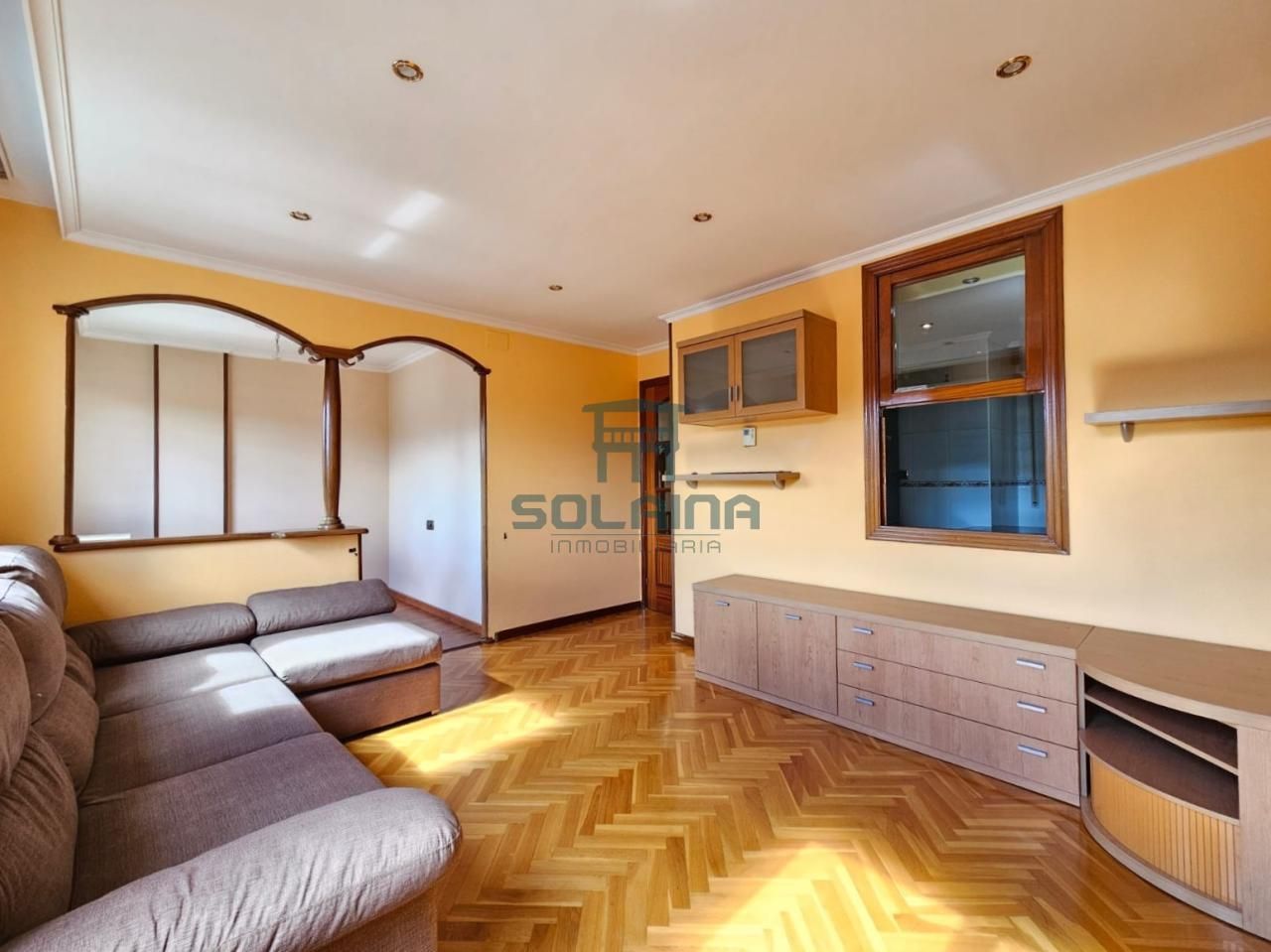 Sala d'estar de Dúplex en venda en Barbadás amb Calefacció i Parquet