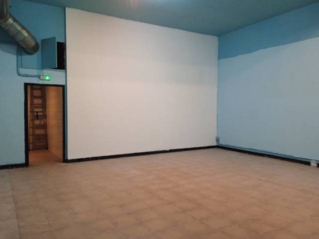 Local comercial en Alquiler en Carrer d'En Fontrodona en El Poble Sec - Parc de Montjuïc