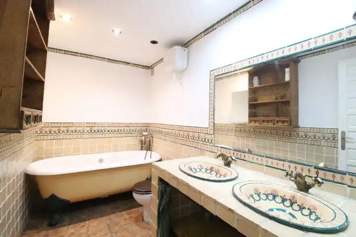 Bany de Pis en venda en Fuengirola amb Terrassa i Piscina comunitària