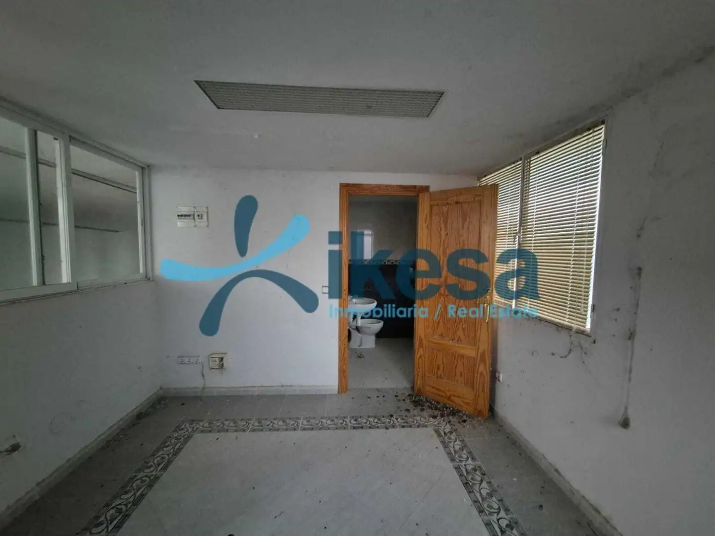 Business premises for sale in Santa Cruz del Comercio, imagen 6