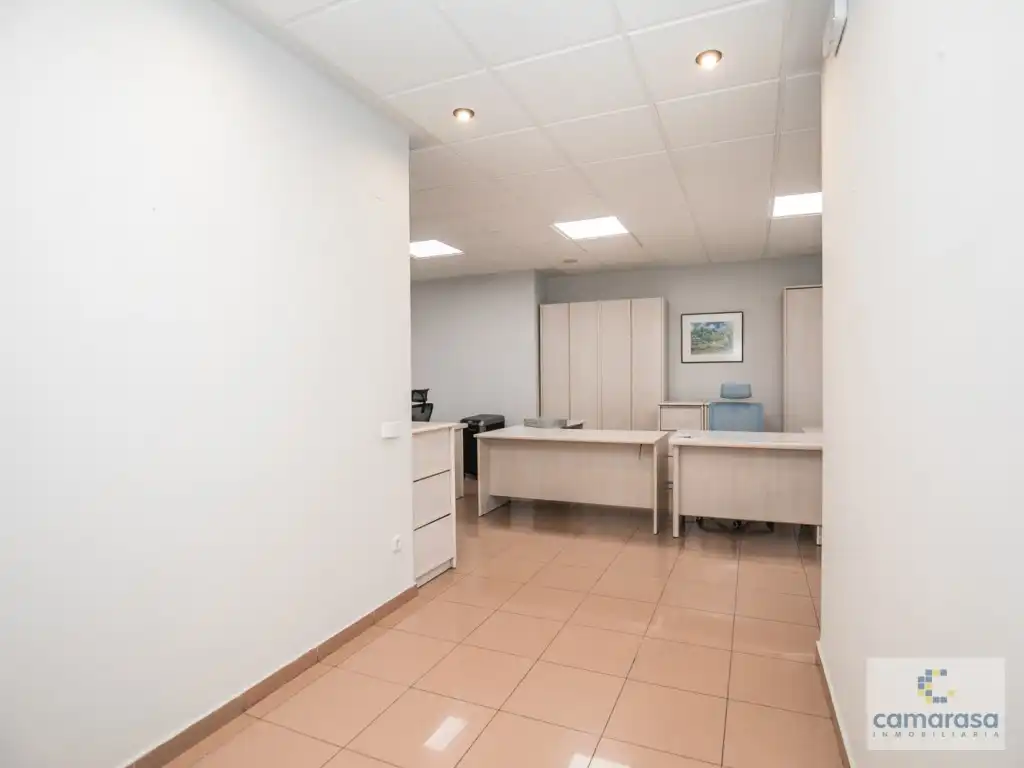 Local en venta en Ávila