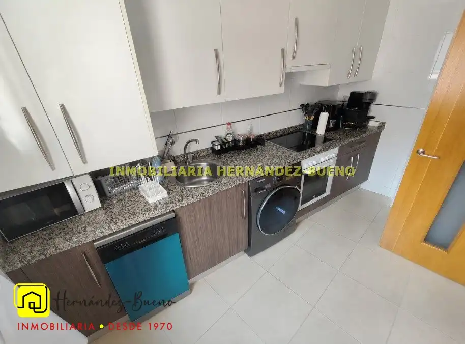 Cocina de Piso en venta en Moriscos con Calefacción y Terraza