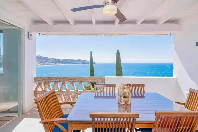 Houses for sale in Las Palomas