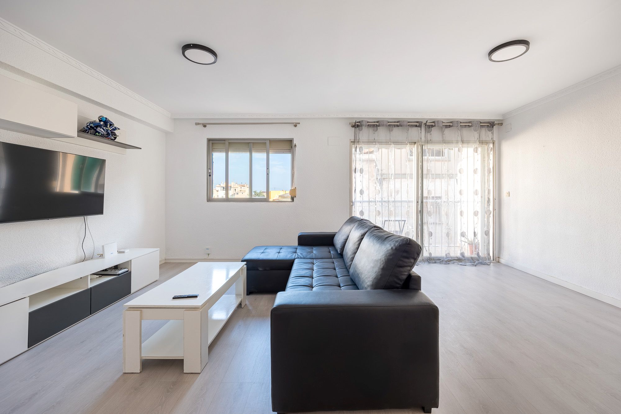 Sala d'estar de Pis en venda en Villajoyosa / La Vila Joiosa amb Moblat