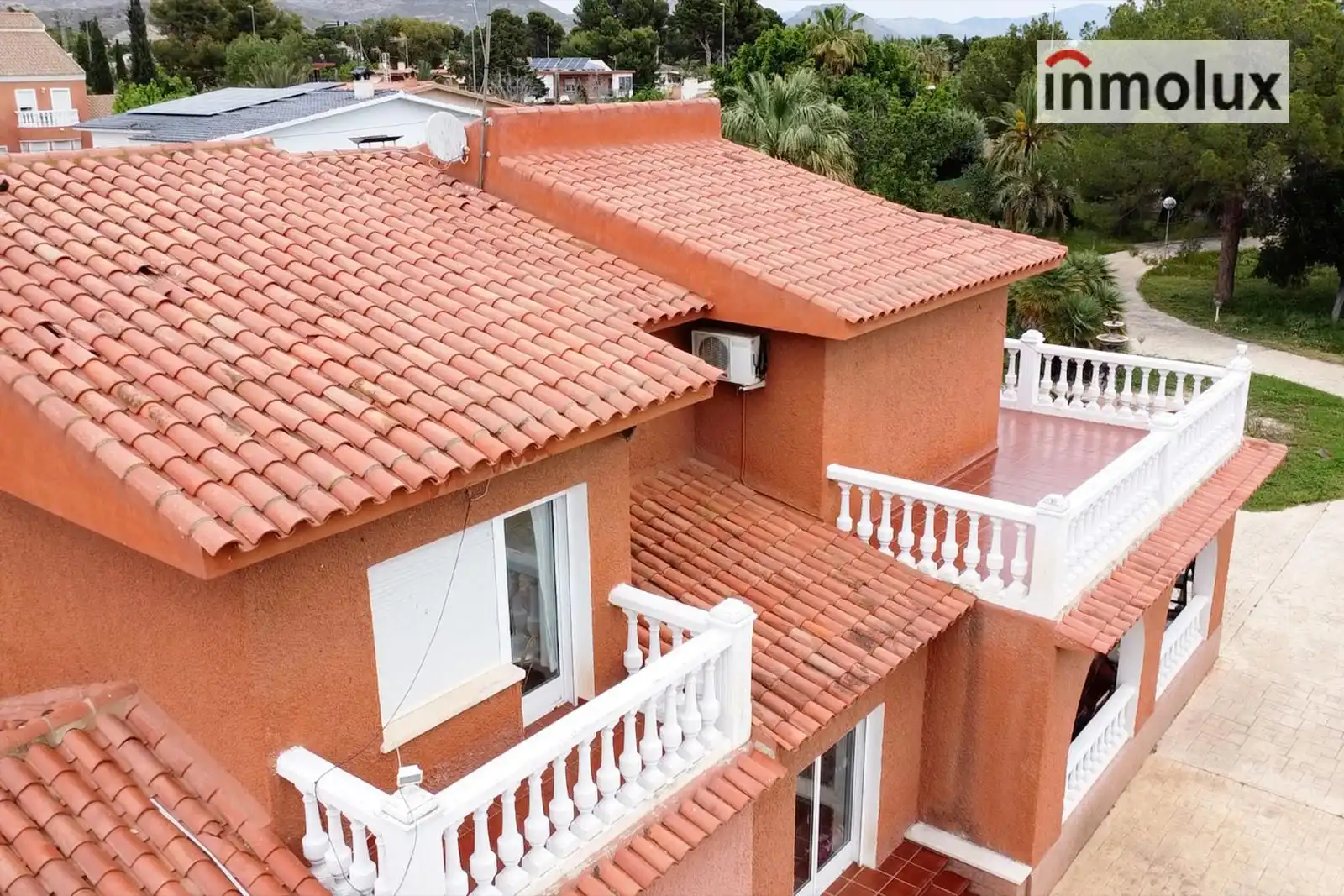 Exterior view of Houses for sale in San Vicente del Raspeig / Sant Vicent del Raspeig  with Air Conditioner, Heating and Private garden
