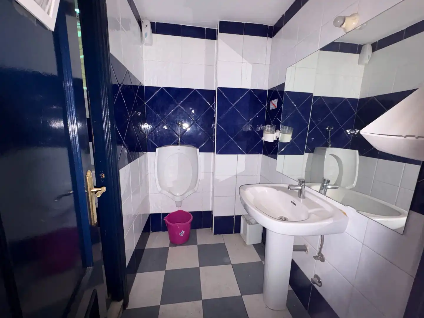 Badezimmer von Geschaftsraum zum Verkauf in Nuevo Baztán