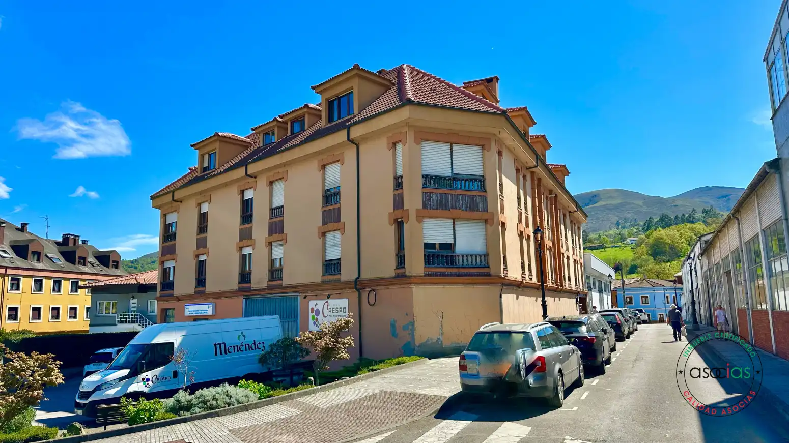 Vista exterior de Pis en venda en Piloña amb Calefacció
