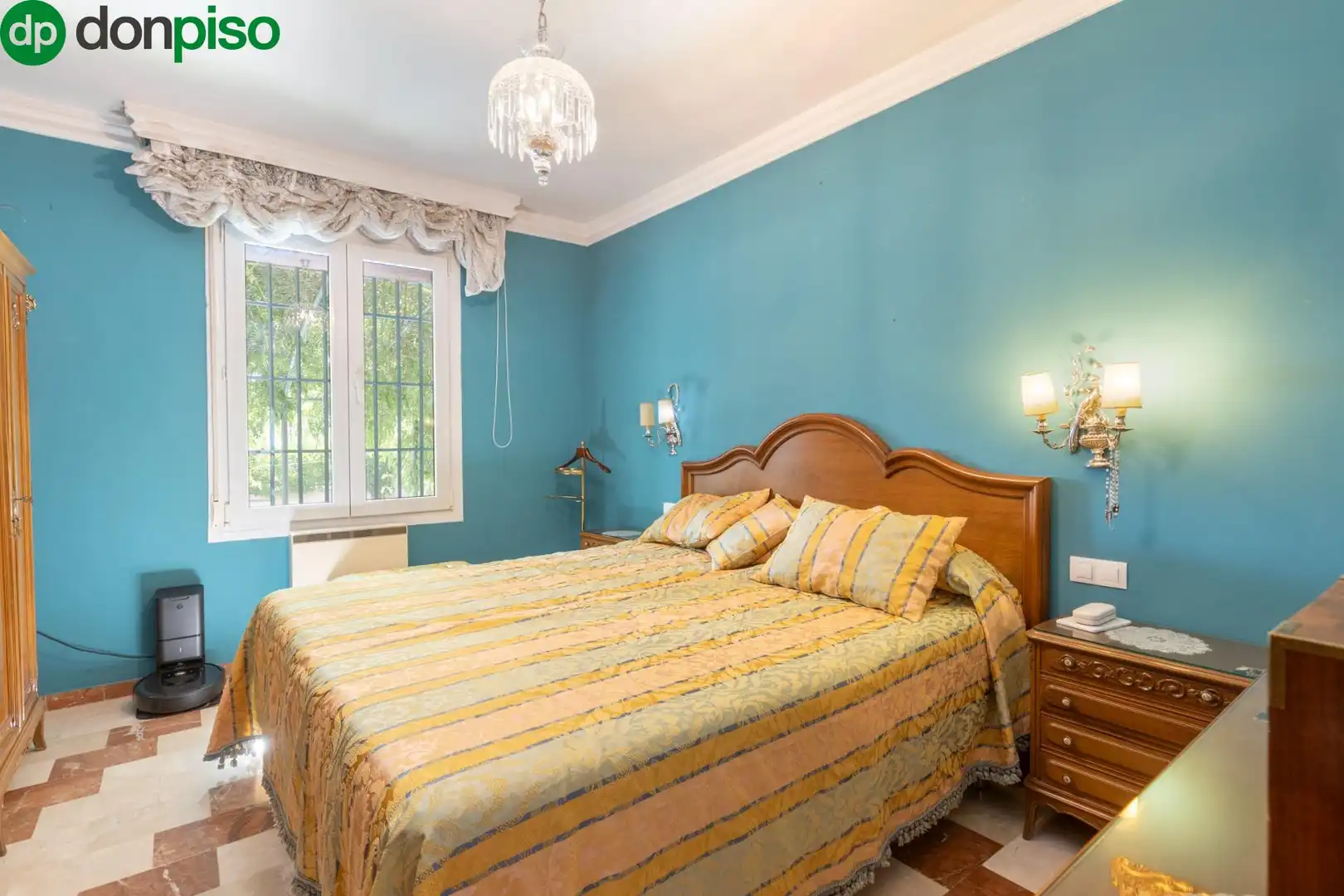 House with pool for sale in Avenida MONTEVIVE, imagen 17