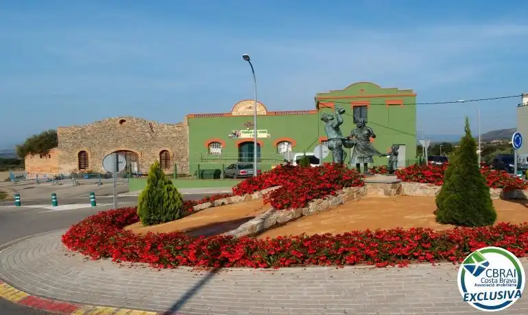 Vista exterior de Residencial en venda en Palau-saverdera