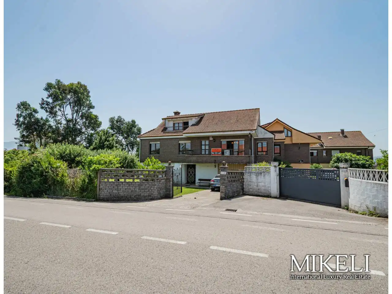 Exterior view of Houses for sale in Camargo  with Heating, Private garden and Parquet flooring