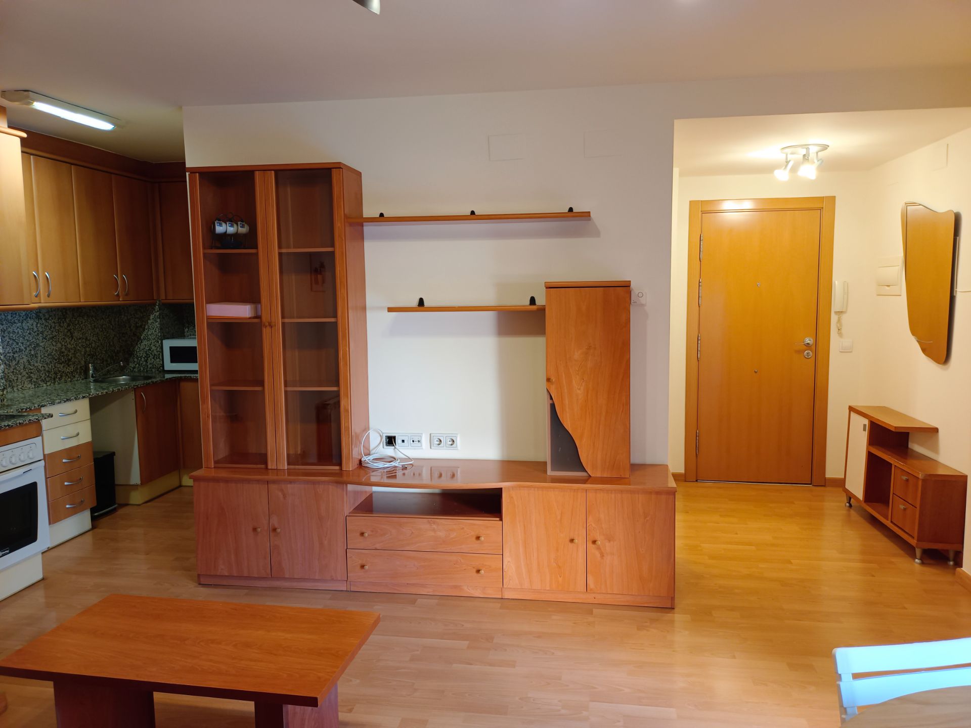 Sala de estar de Apartamento de alquiler en  Lleida Capital con Calefacción, Parquet y Amueblado
