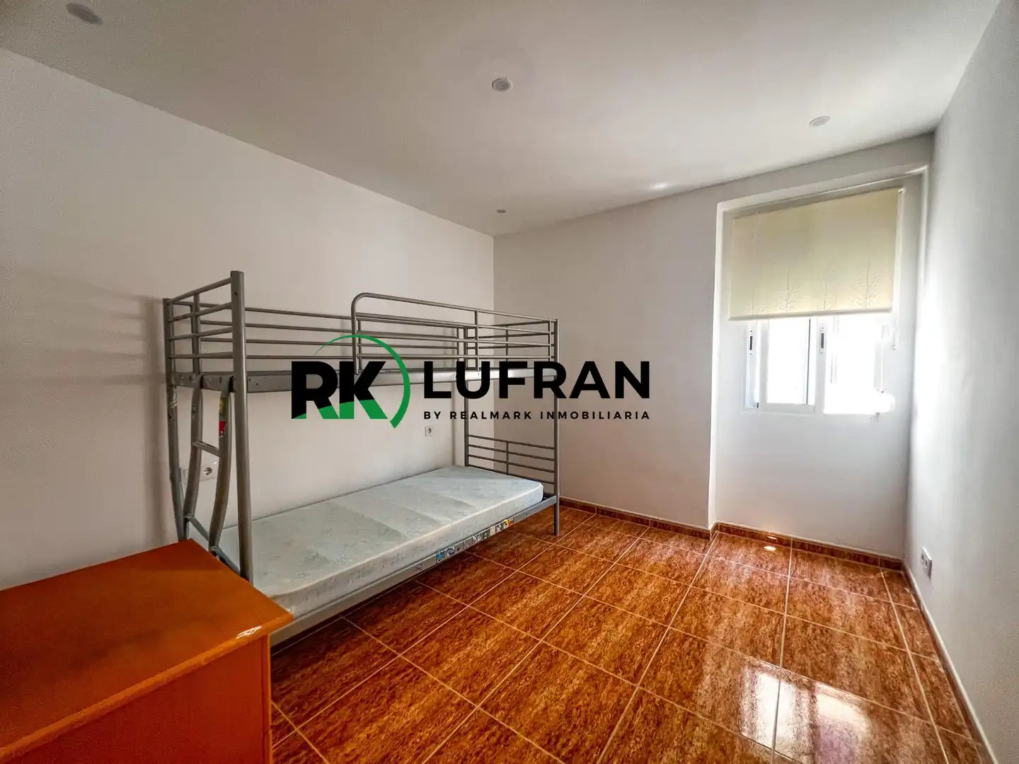 Habitación de Piso en venta en Alicante / Alacant con Balcón