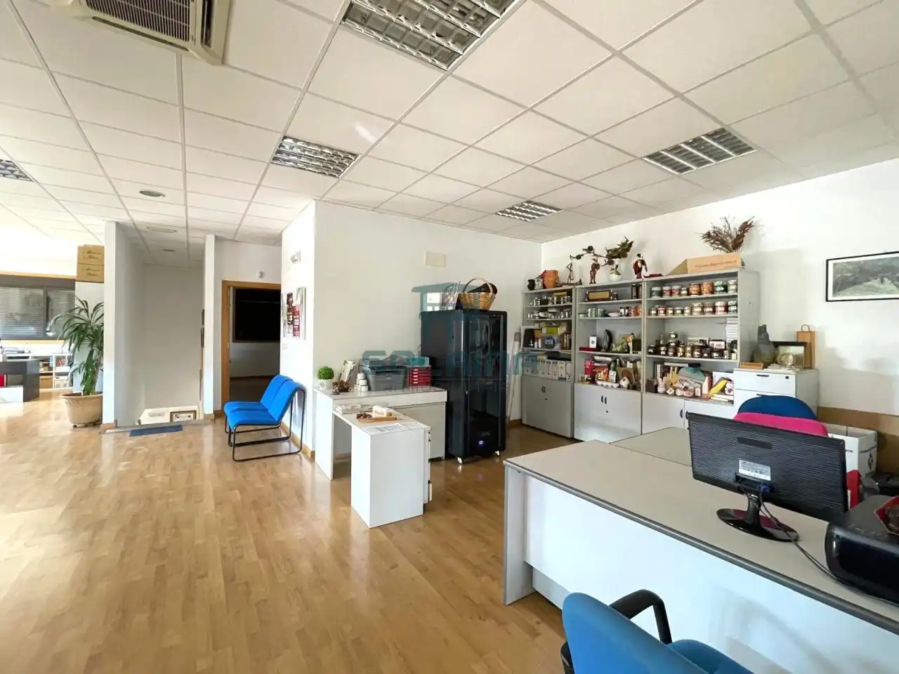 Industrial building for sale in San Cibrao das Viñas, imagen 5