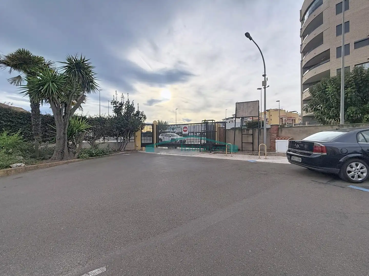 Aparcament de Pis en venda en Canet d'En Berenguer amb Jardí privat, Terrassa i Balcó