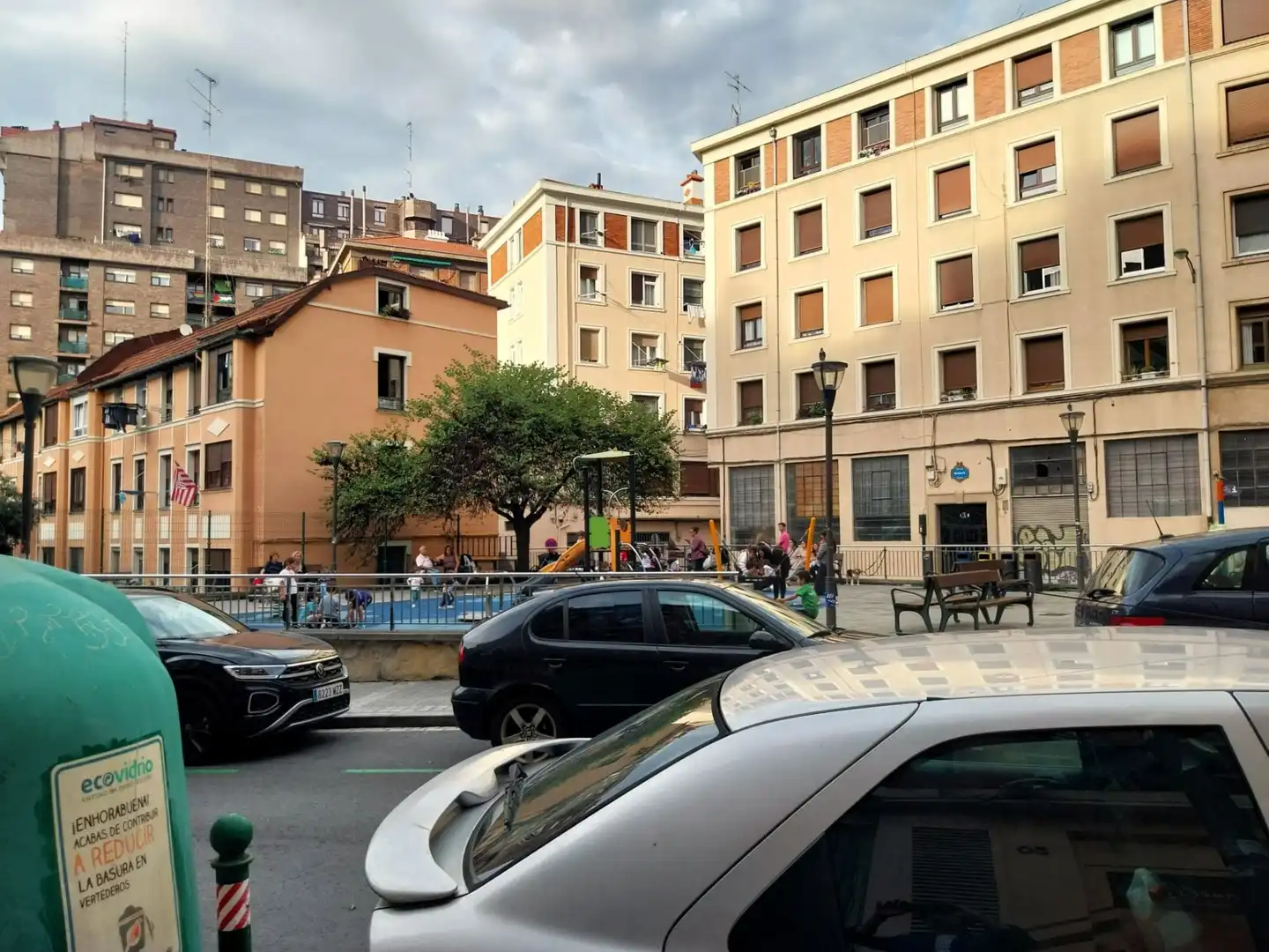 Vista exterior de Local en venta en Bilbao 