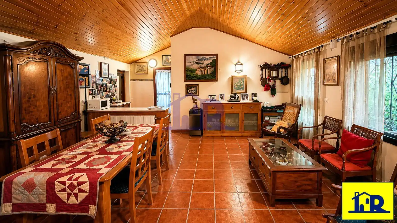 Dining room of Houses for sale in Cuenca  with Heating and Storage room