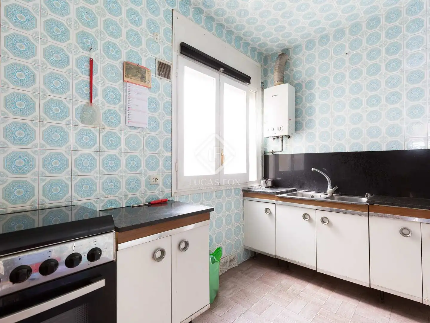 Kitchen of Flat for sale in Castelldefels  with Terrace, Storage room and Swimming Pool