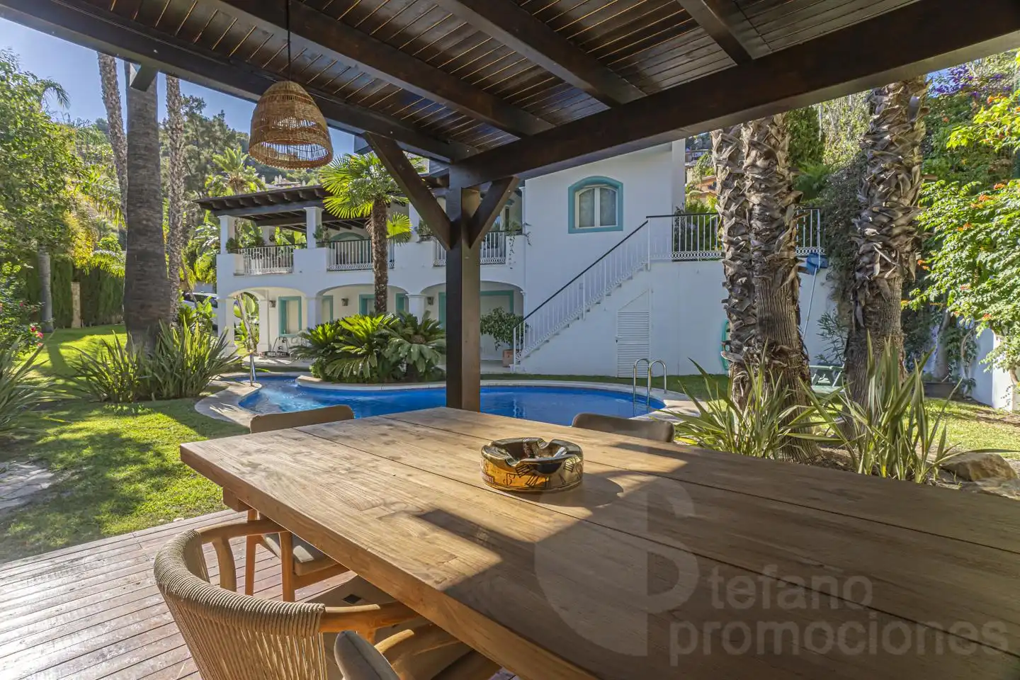 Terrassa de Casa o xalet en venda en Málaga amb Aire condicionat, Jardí privat i Parquet