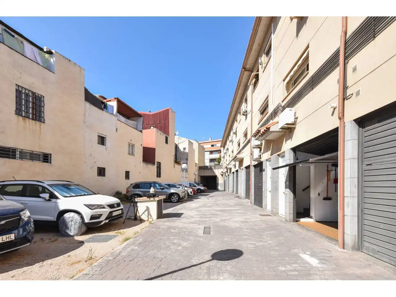 Vista exterior de Casa adosada en venda en Canovelles amb Aire condicionat i Calefacció