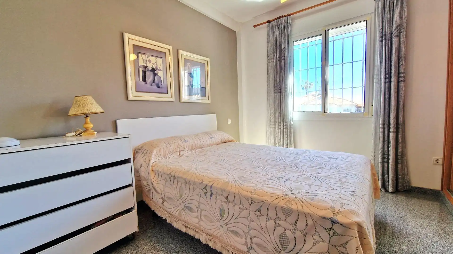 Dormitori de Casa o xalet en venda en Mijas amb Aire condicionat, Jardí privat i Terrassa