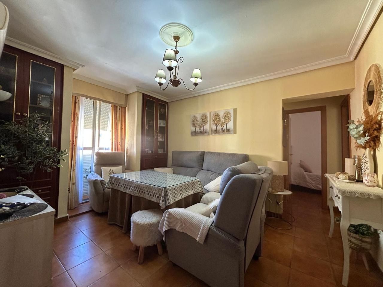 Sala d'estar de Pis en venda en Dos Hermanas amb Aire condicionat, Calefacció i Terrassa